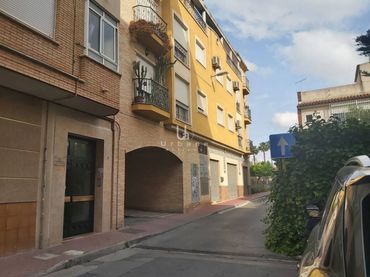 Local comercial en venda a Calle Gallegos