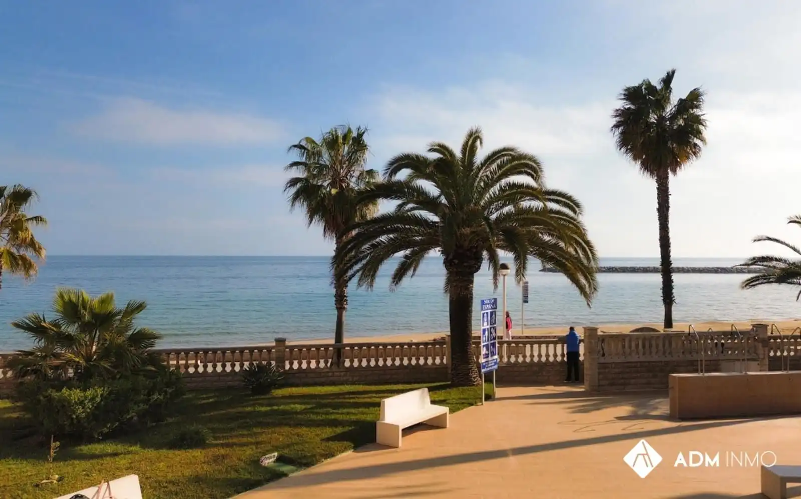 Vista exterior de Pis en venda en Cambrils amb Aire condicionat, Calefacció i Terrassa