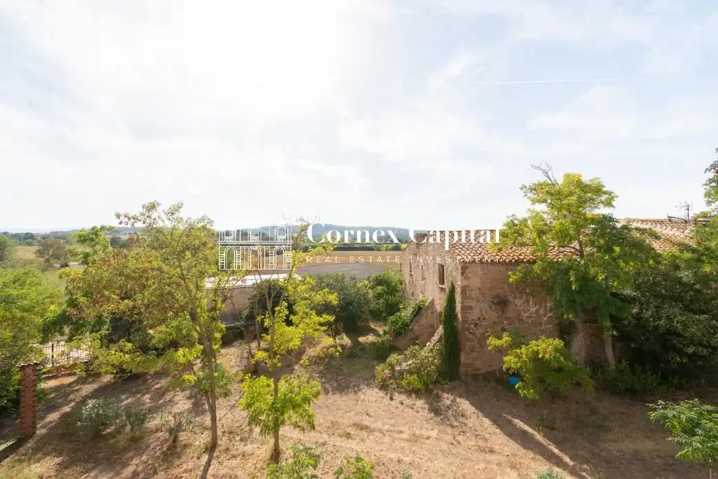 Finca rústica en venda en Ullastret amb Jardí privat, Terrassa i Traster