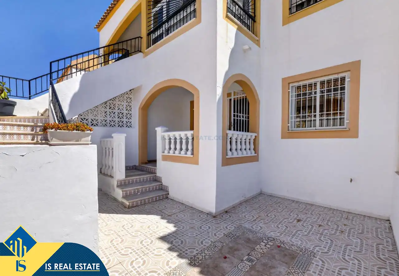Apartament amb piscina en venda a Zona Carrefour - Urbanizaciones