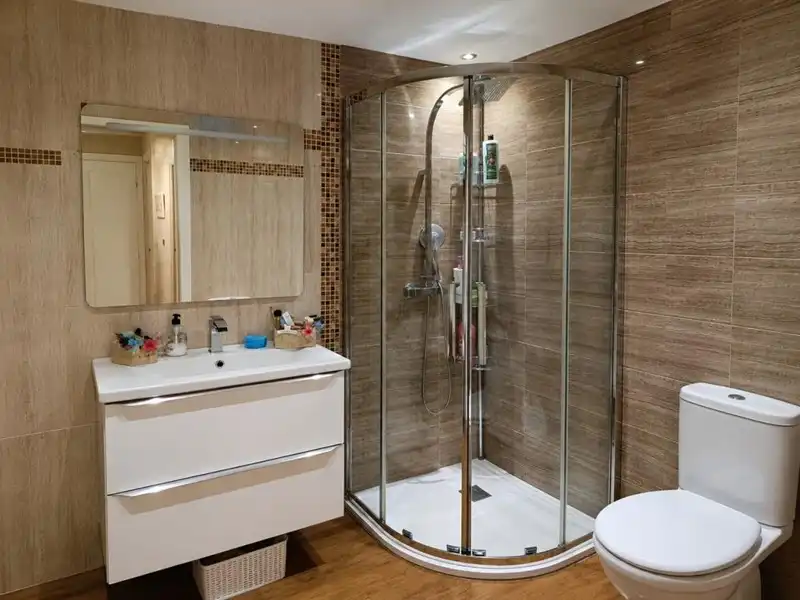 Baño de Piso en venta en Pulianas con Aire acondicionado y Parquet