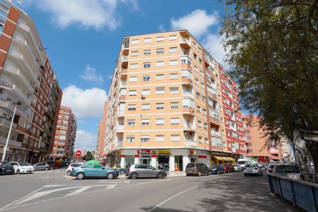 Piso en Alquiler en Calle TIRSO DE MOLINA en San Ginés