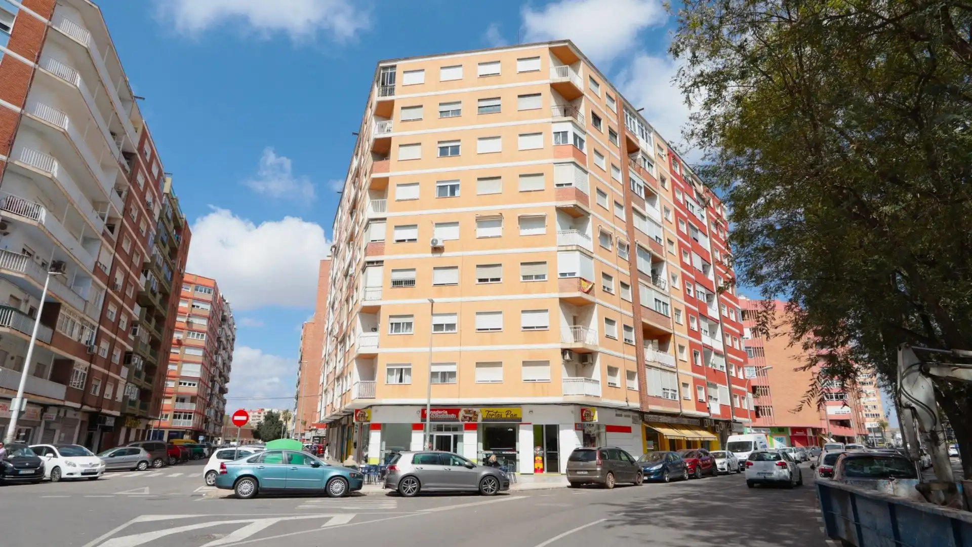 Vista exterior de Piso de alquiler en Cartagena con Aire acondicionado, Amueblado y Balcón