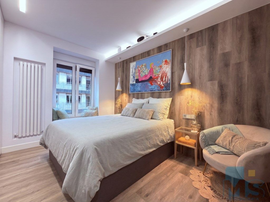 Dormitori de Pis en venda en Donostia - San Sebastián  amb Aire condicionat