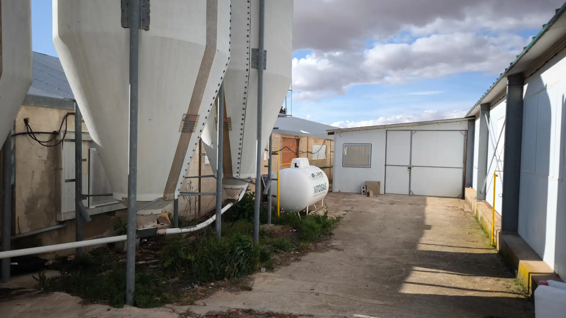 Vista exterior de Nau industrial en venda en Navas de Jorquera