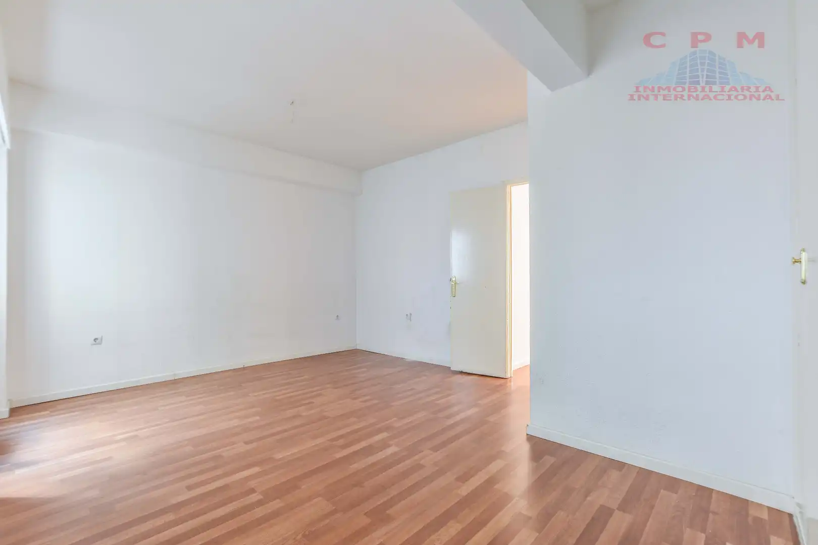 Wohnung zur Miete in Madrid mit Klimaanlage, Terrasse und Ofen