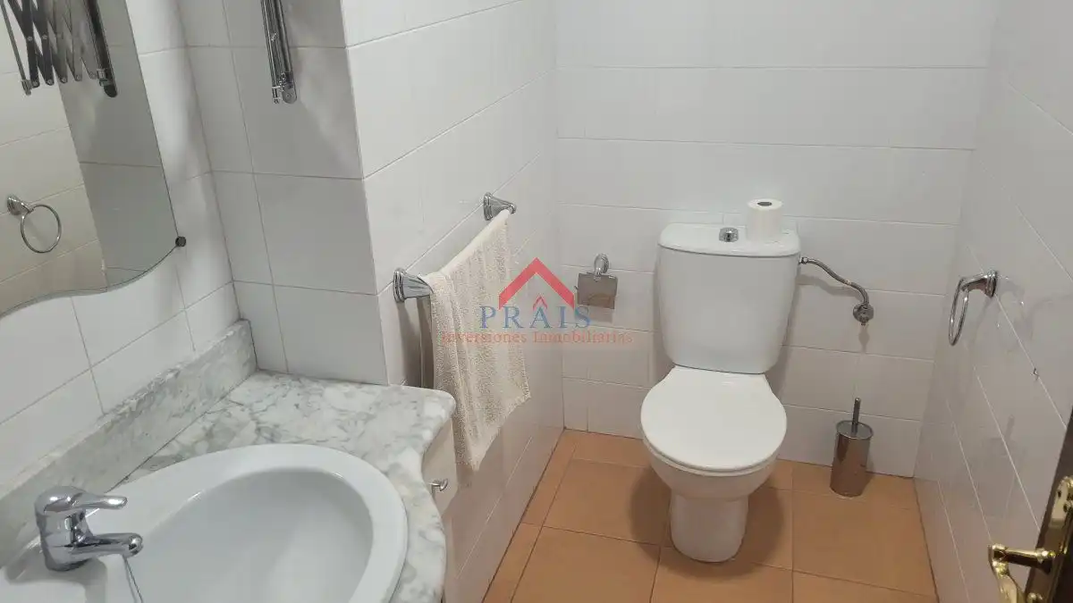 Badezimmer von Wohnung zur Miete in Utrera mit Terrasse