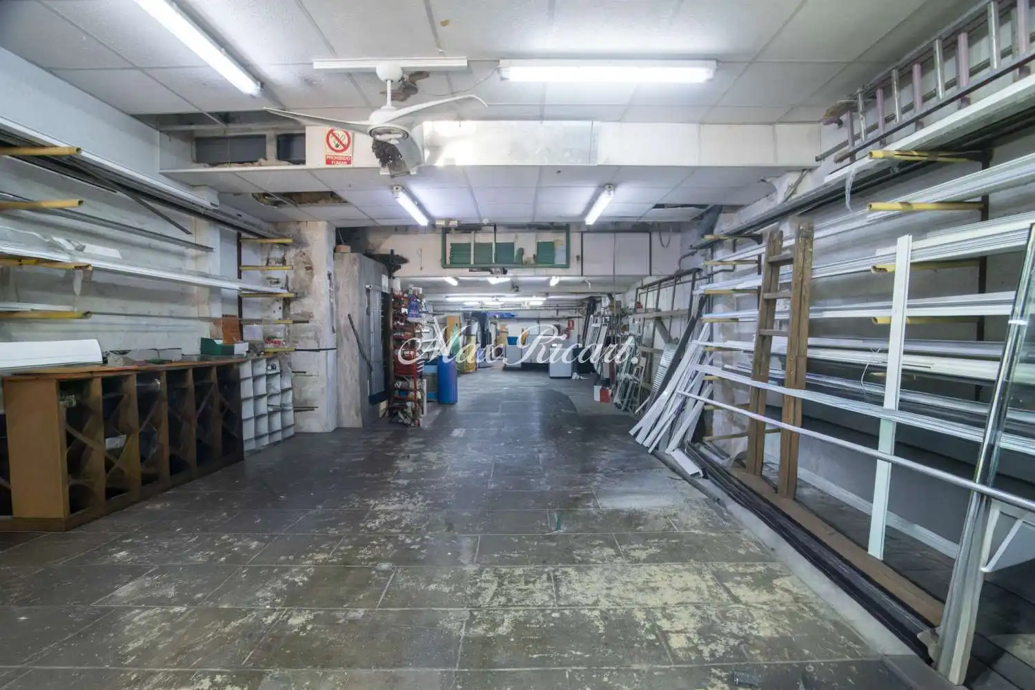 Local comercial en venda a Sants - Montjuïc, imagen 2