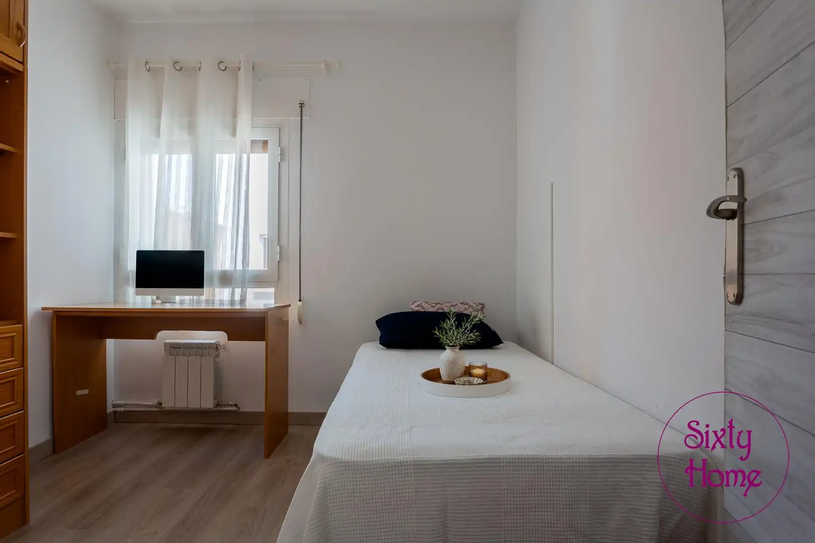 Dormitori de Pis en venda en Huesca amb Calefacció, Terrassa i Moblat