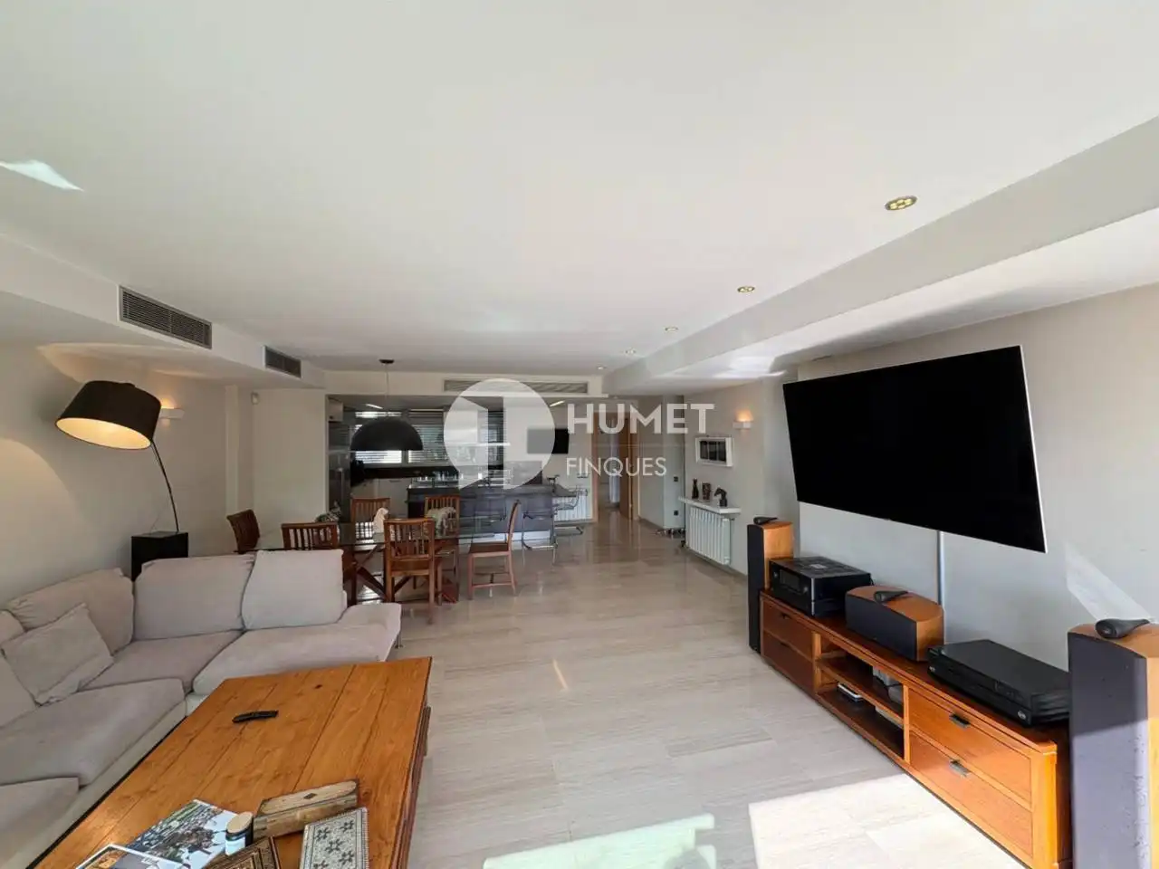 Sala de estar de Casa o chalet en venta en Barcelona con Aire acondicionado, Calefacción y Jardín privado