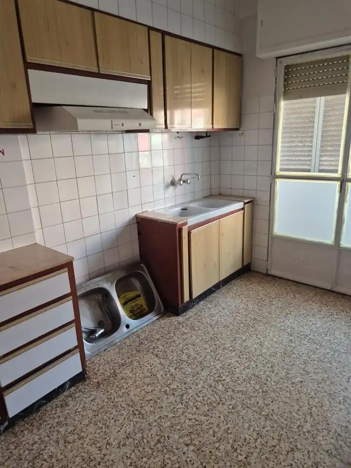Küche von Wohnung zum Verkauf in Almansa mit Balkon