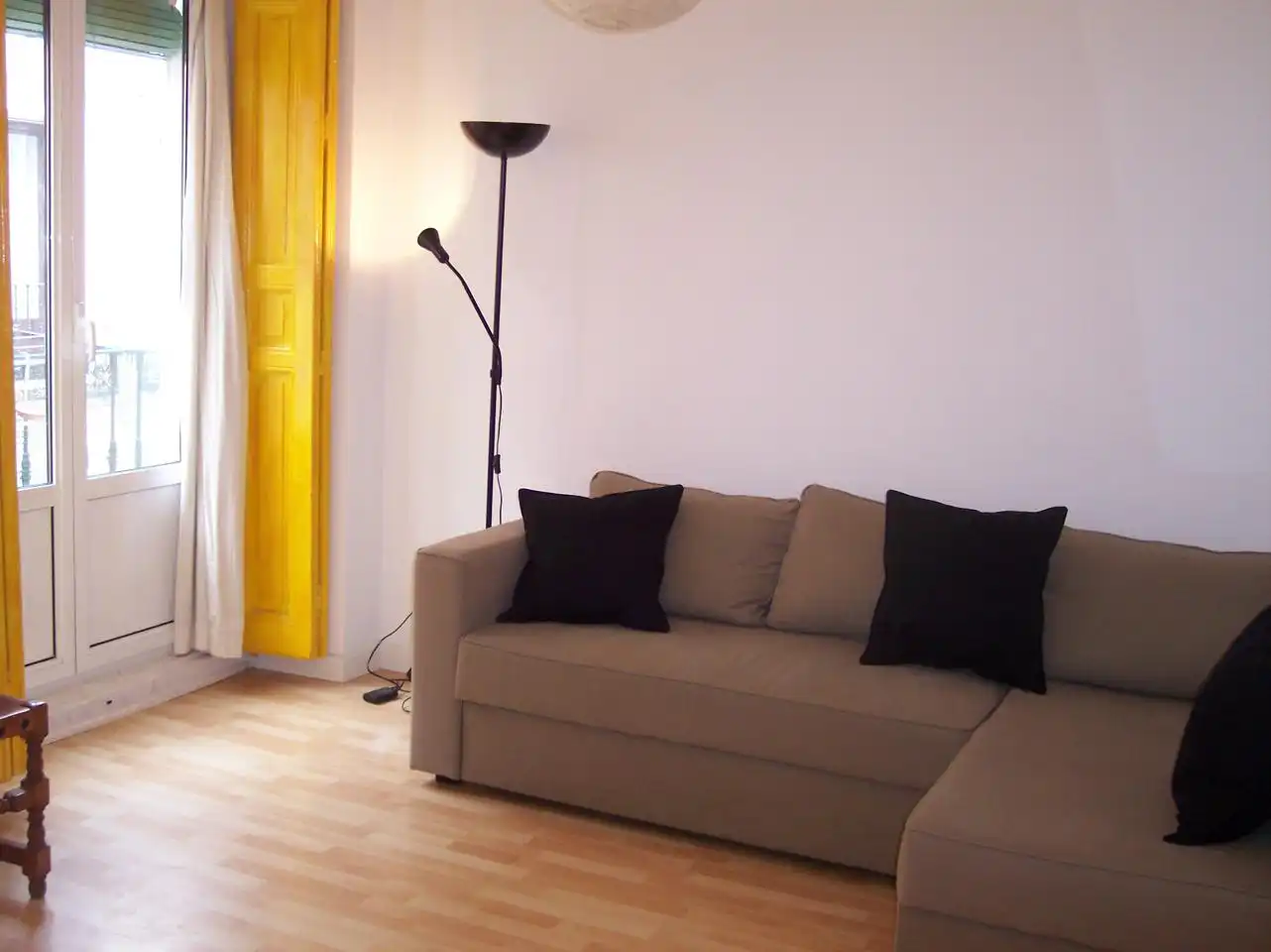 Sala de estar de Piso de alquiler en Madrid con Calefacción, Amueblado y Balcón