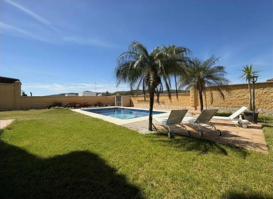 Piscina de Casa o chalet en venta en Algeciras con Calefacción, Jardín privado y Terraza