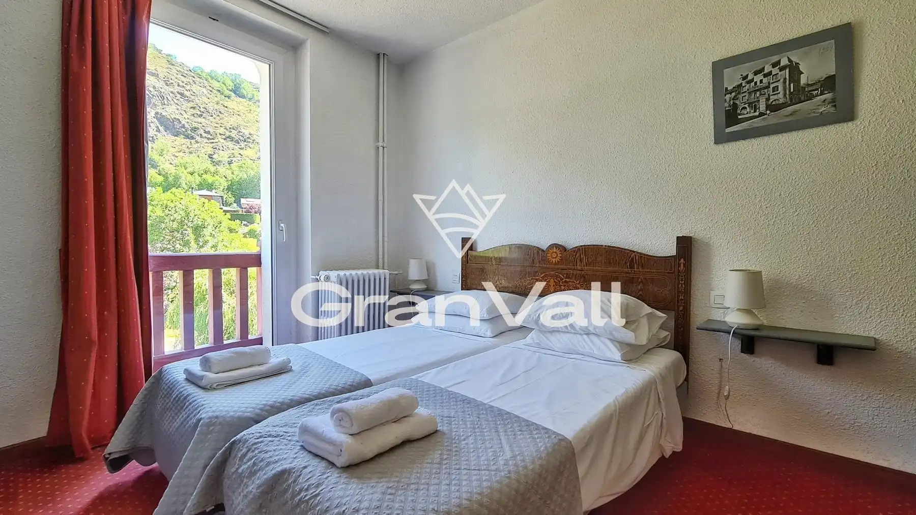 Habitación de Edificio en venta en Latour - de - Carol