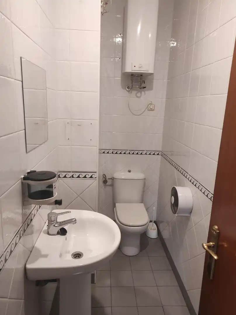 Baño de Local de alquiler en Güeñes