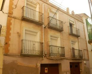 Exterior view of Flat for sale in Albalate del Arzobispo