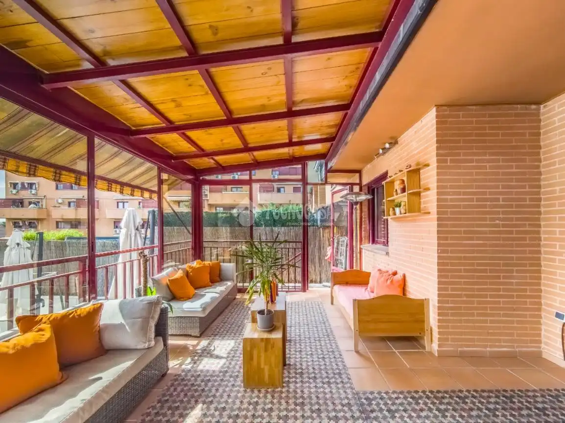 Terrassa de Casa adosada en venda en Rivas-Vaciamadrid amb Aire condicionat, Calefacció i Jardí privat