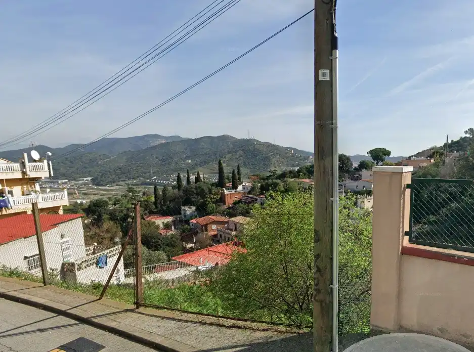 Wohnbaugrundstück zum Verkauf in Carrer de Llerona 125, imagen 2