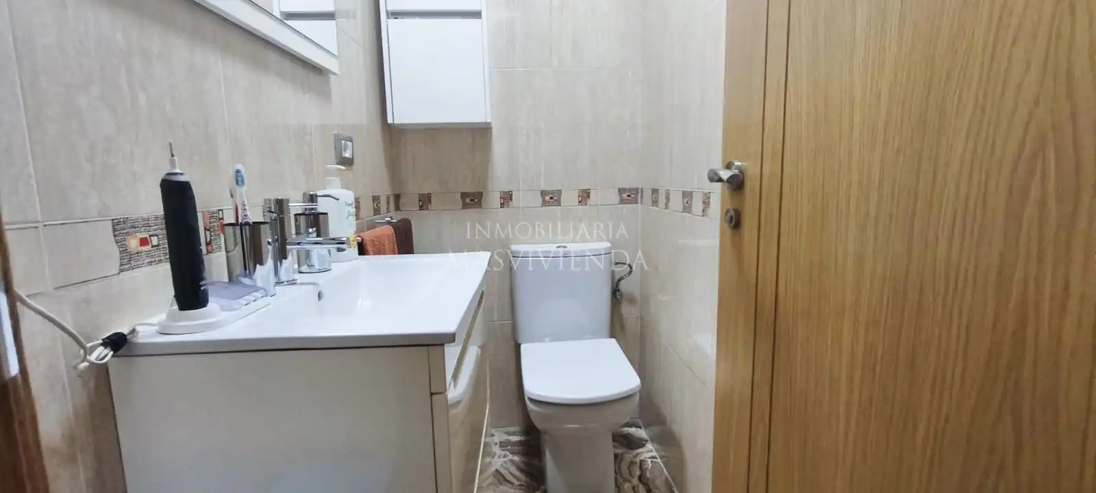 Badezimmer von Wohnung zum Verkauf in Vigo  mit Terrasse und Abstellraum