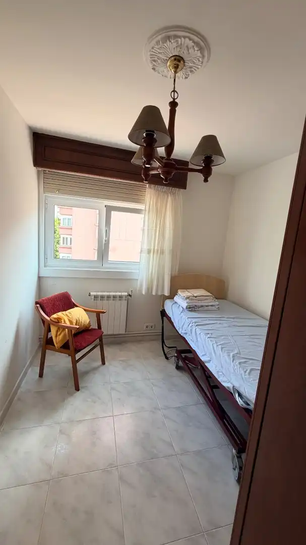 Schlafzimmer von Wohnung zum Verkauf in Ferrol mit Heizung und Möbliert