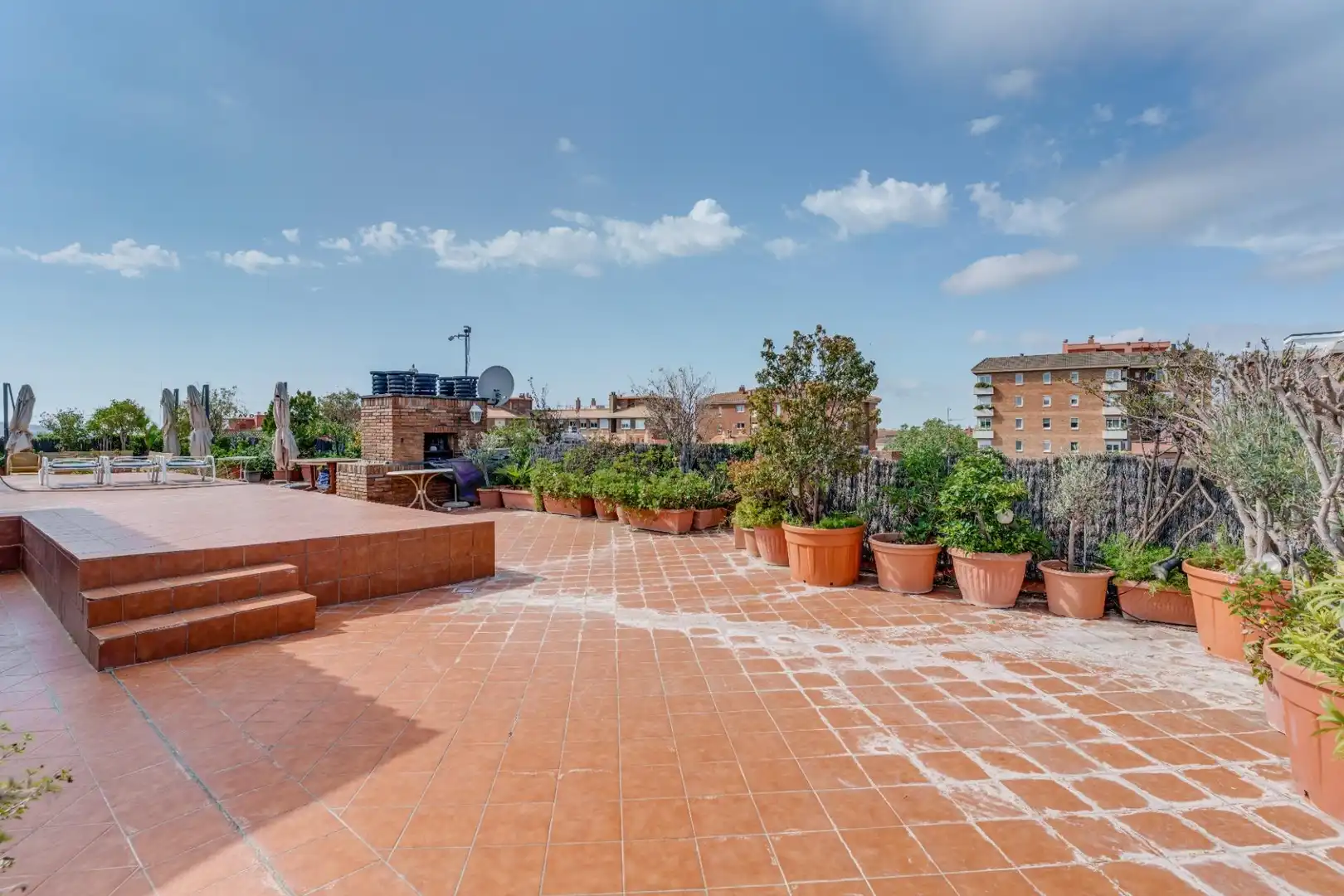 Terrasse von Maisonette zum Verkauf in Barcelona mit Klimaanlage, Parkett und Terrasse