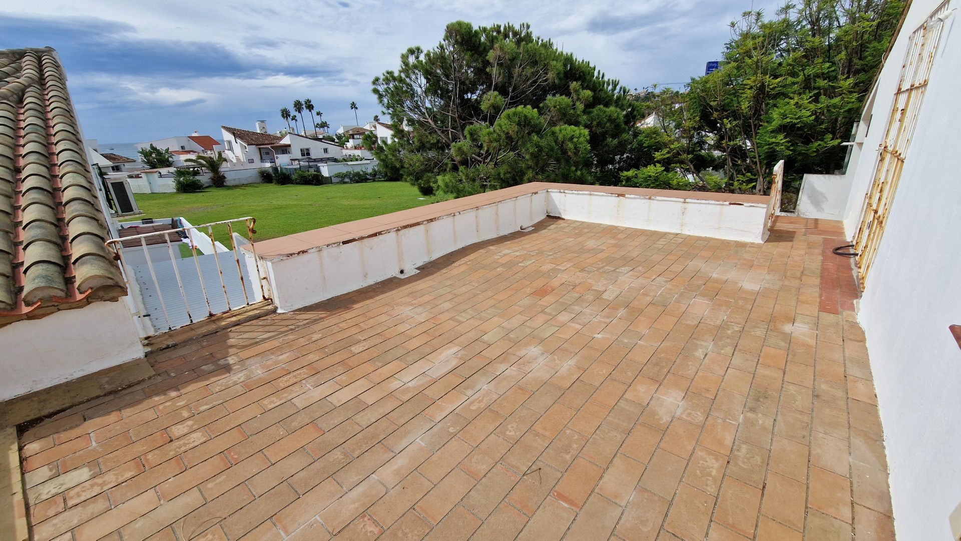 Terrassa de Casa adosada en venda en Estepona amb Jardí privat, Terrassa i Traster