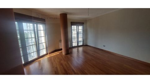 Foto 3 de Piso en venta en Silleda, Pontevedra