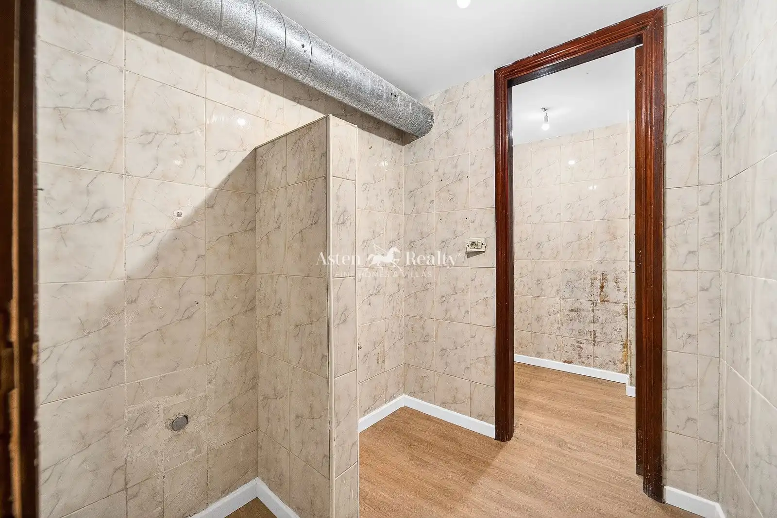 Local en venta en Guía de Isora con Terraza y Alarma