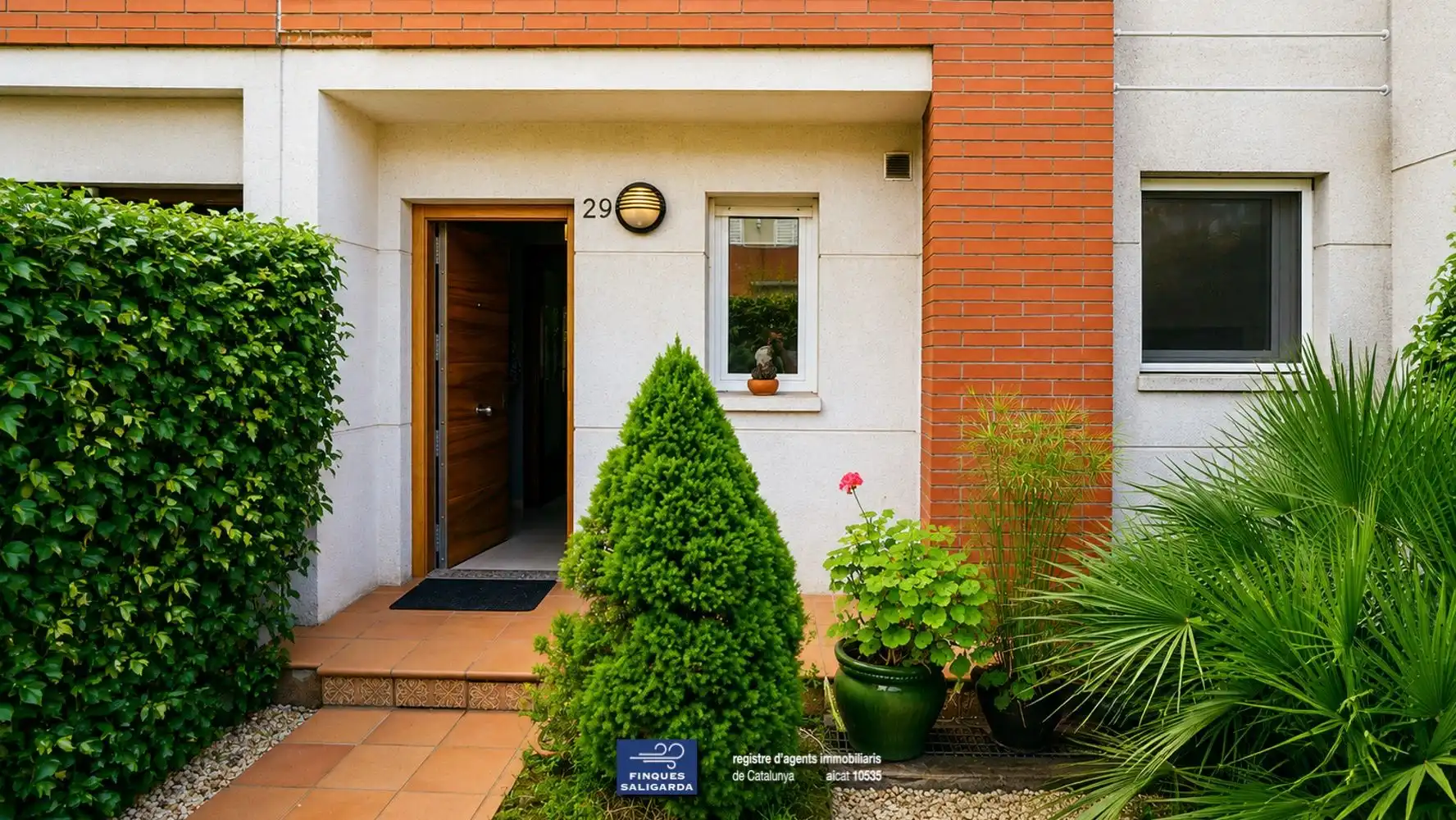 Casa adosada en venta en Parets del Vallès