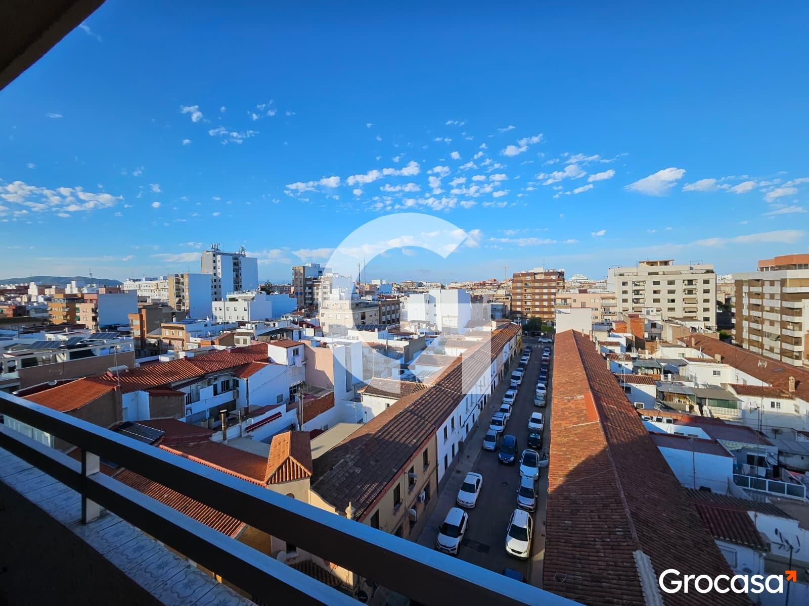 Vista exterior de Pis en venda en Sagunto / Sagunt amb Forn i Balcó
