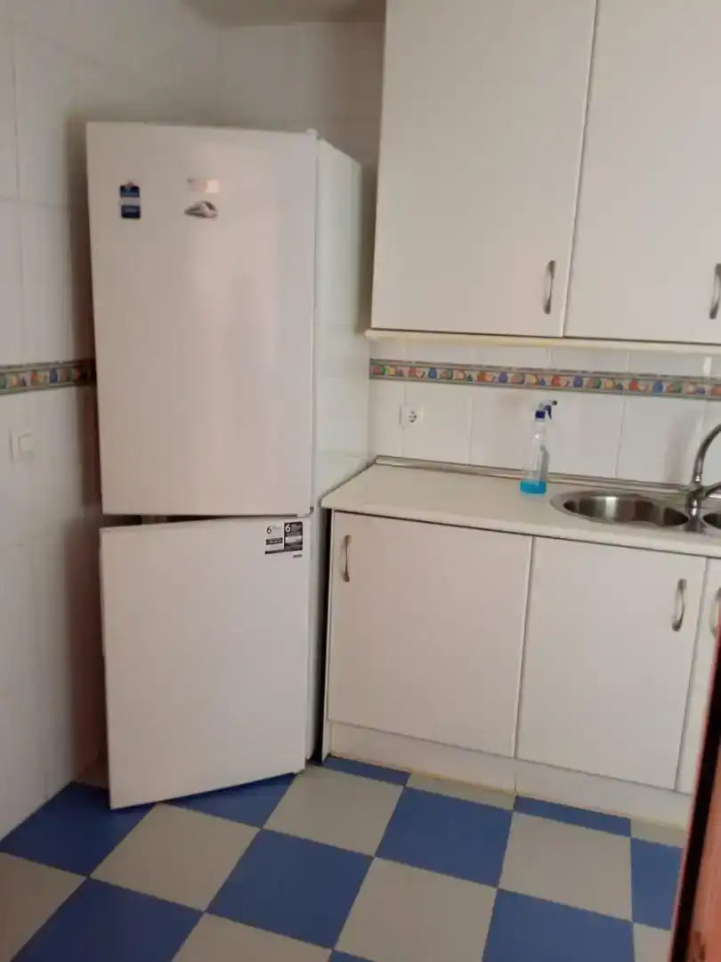 Küche von Wohnung zur Miete in Ciudad Real mit Privatgarten, Parkett und Schwimmbad