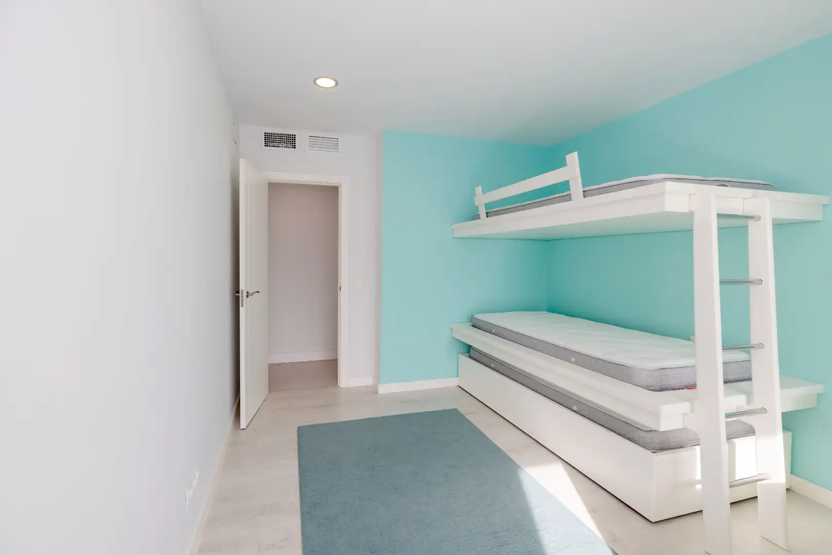 Schlafzimmer von Wohnung zum Verkauf in Málaga mit Klimaanlage, Heizung und Terrasse