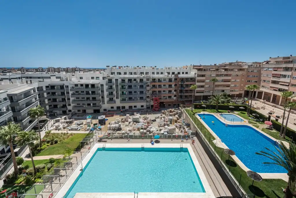 Penthouse with pool for sale in Las Lagunas, imagen 2