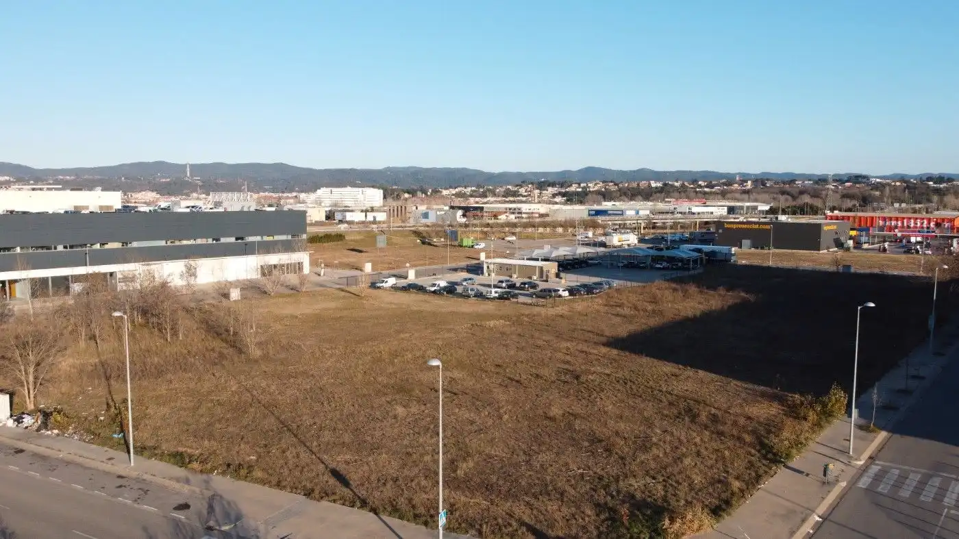 Terreny industrial en venda a Carrer Francesca Bonnemaison I S, Mas Xirgu
