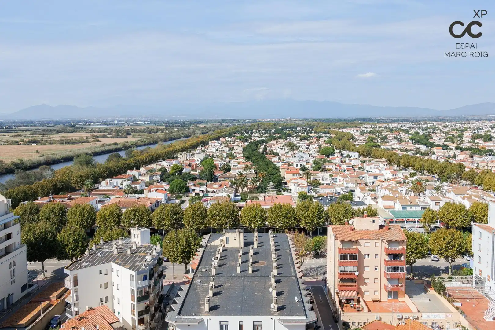 Apartamento con ascensor en venta en Calle Delta Muga, imagen 2