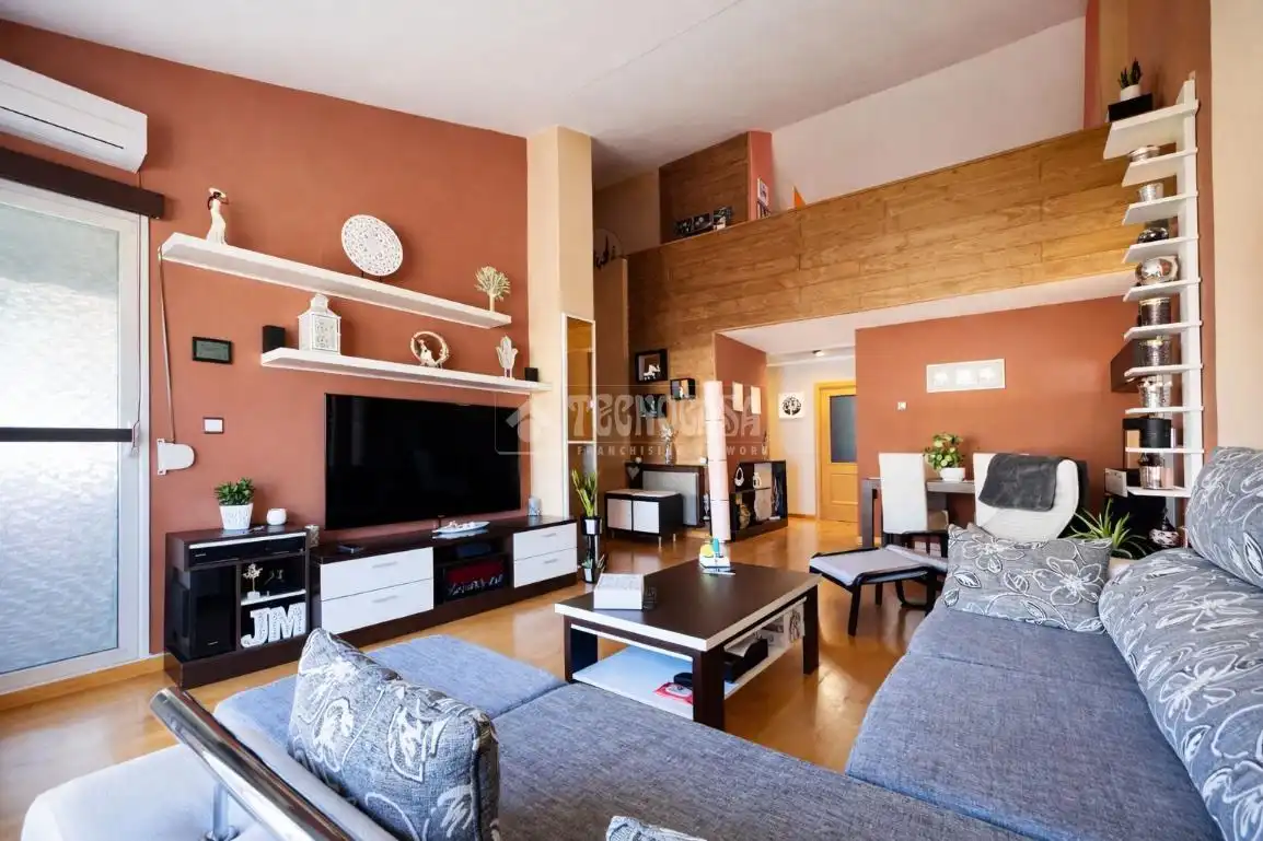 Sala de estar de Piso en venta en Illescas con Aire acondicionado, Calefacción y Terraza