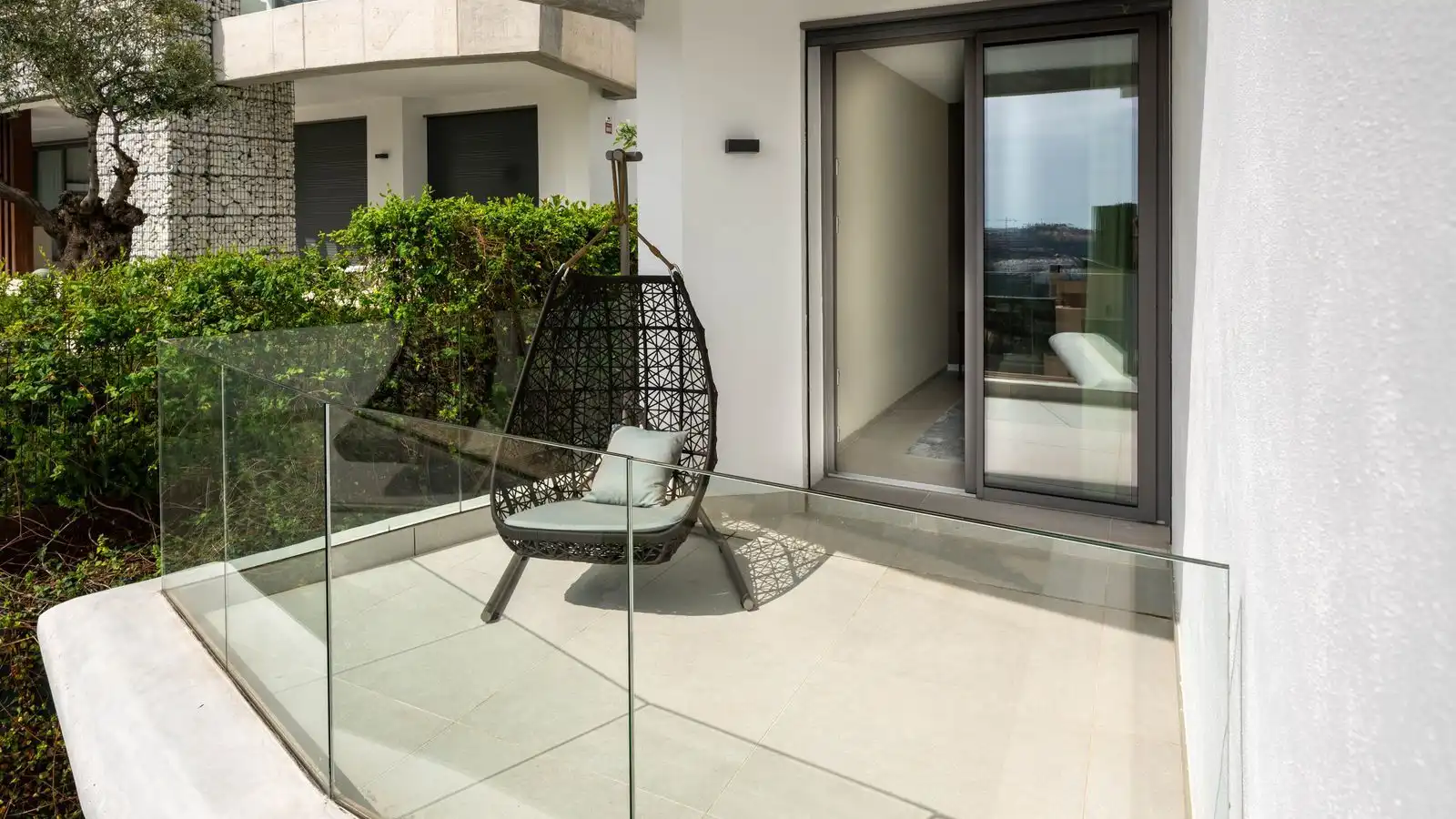 Terrasse von Wohnung zum Verkauf in Benahavís mit Terrasse, Abstellraum und Möbliert