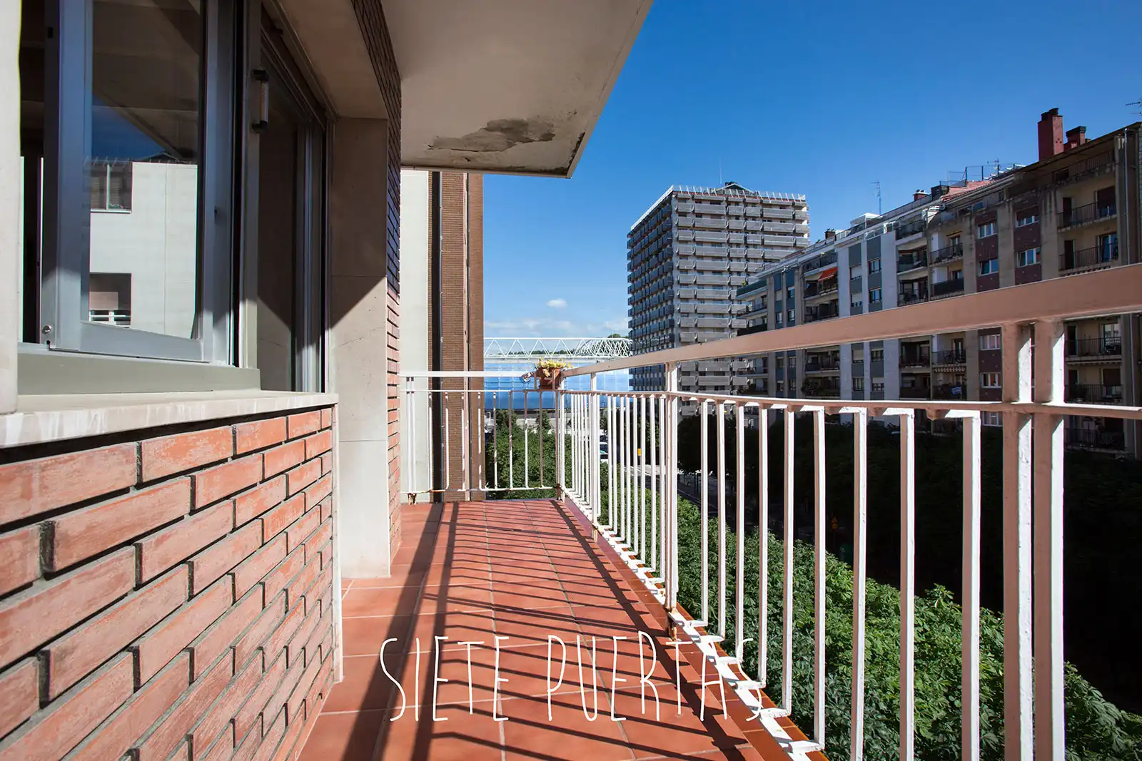 Terraza de Piso en venta en Donostia - San Sebastián  con Calefacción, Terraza y Trastero