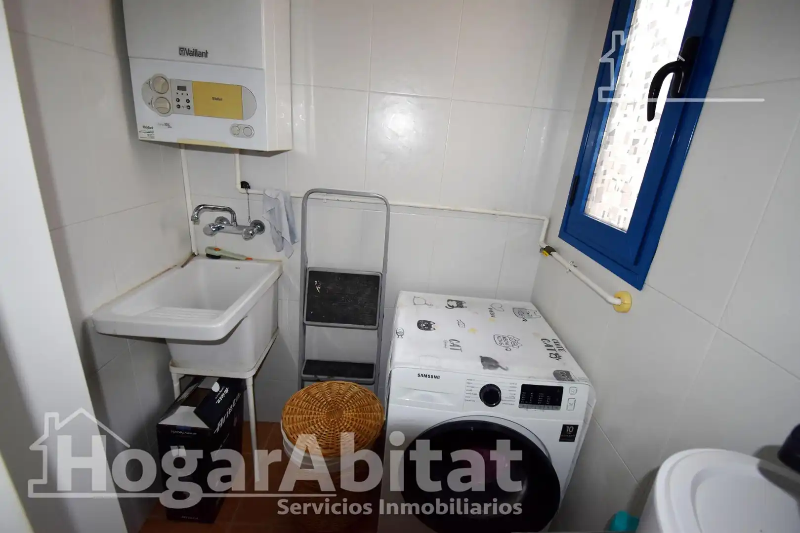 Flat for sale in Calle Ribesalbes, Madrigal