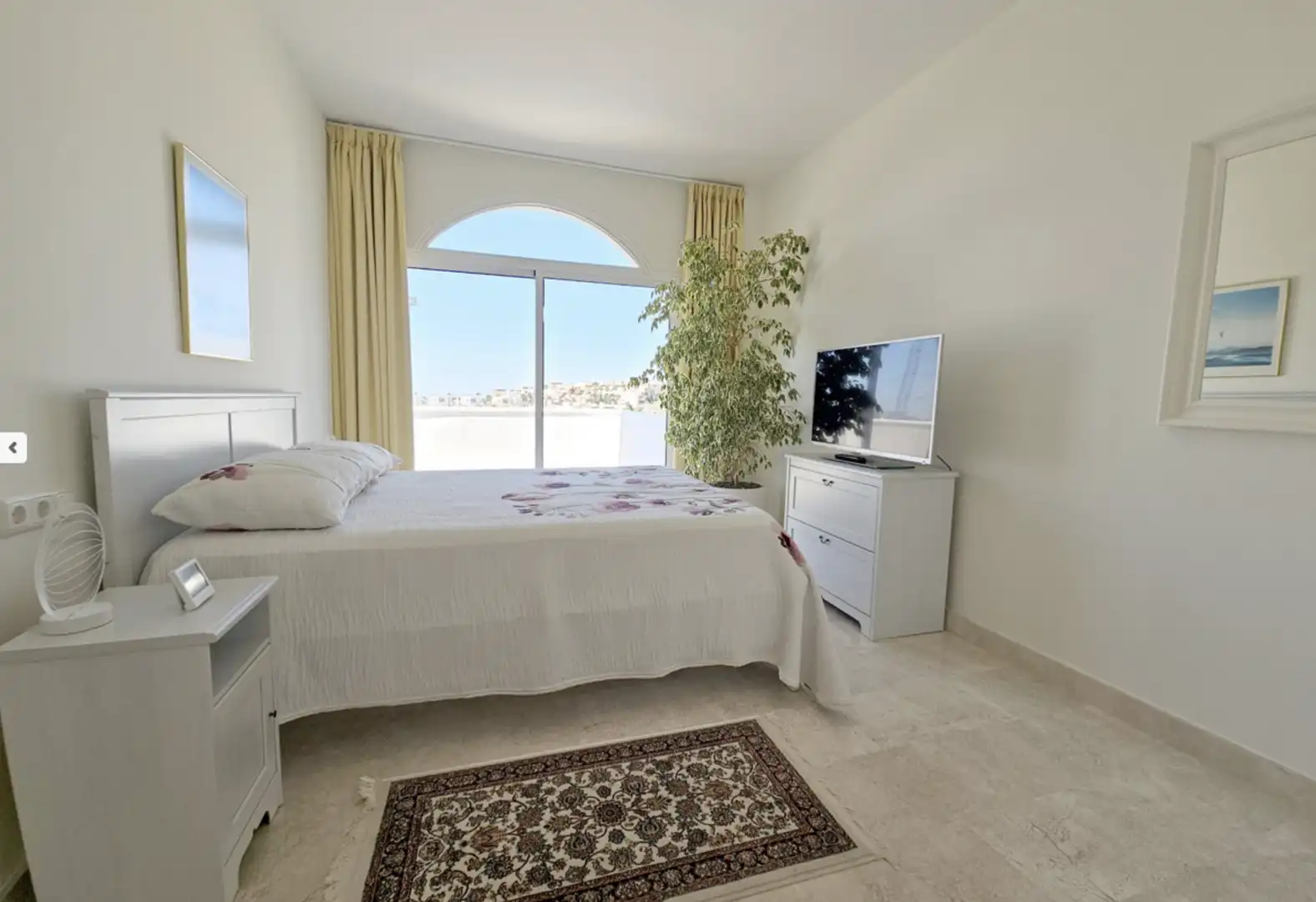 Habitación de Casa o chalet de alquiler en Mijas con Jardín privado, Terraza y Piscina