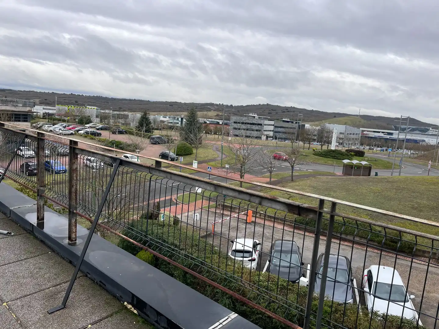 Terrasse von Gebäude zur Miete in Vitoria - Gasteiz