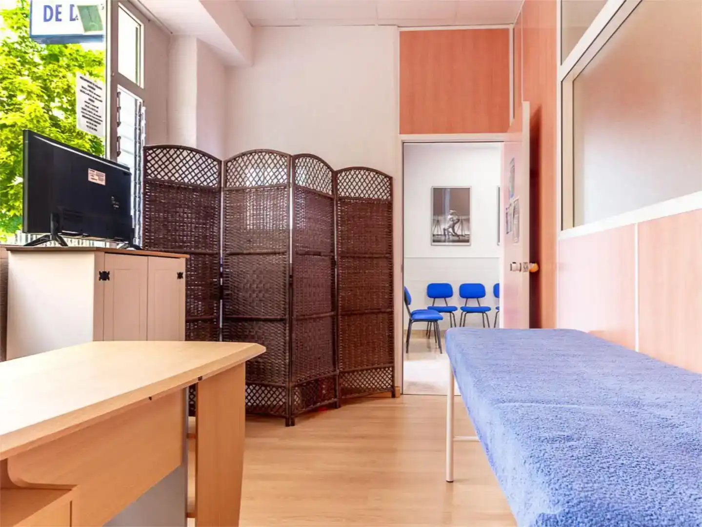 Habitación de Local en venta en Benicasim / Benicàssim con Aire acondicionado, Parquet y Amueblado