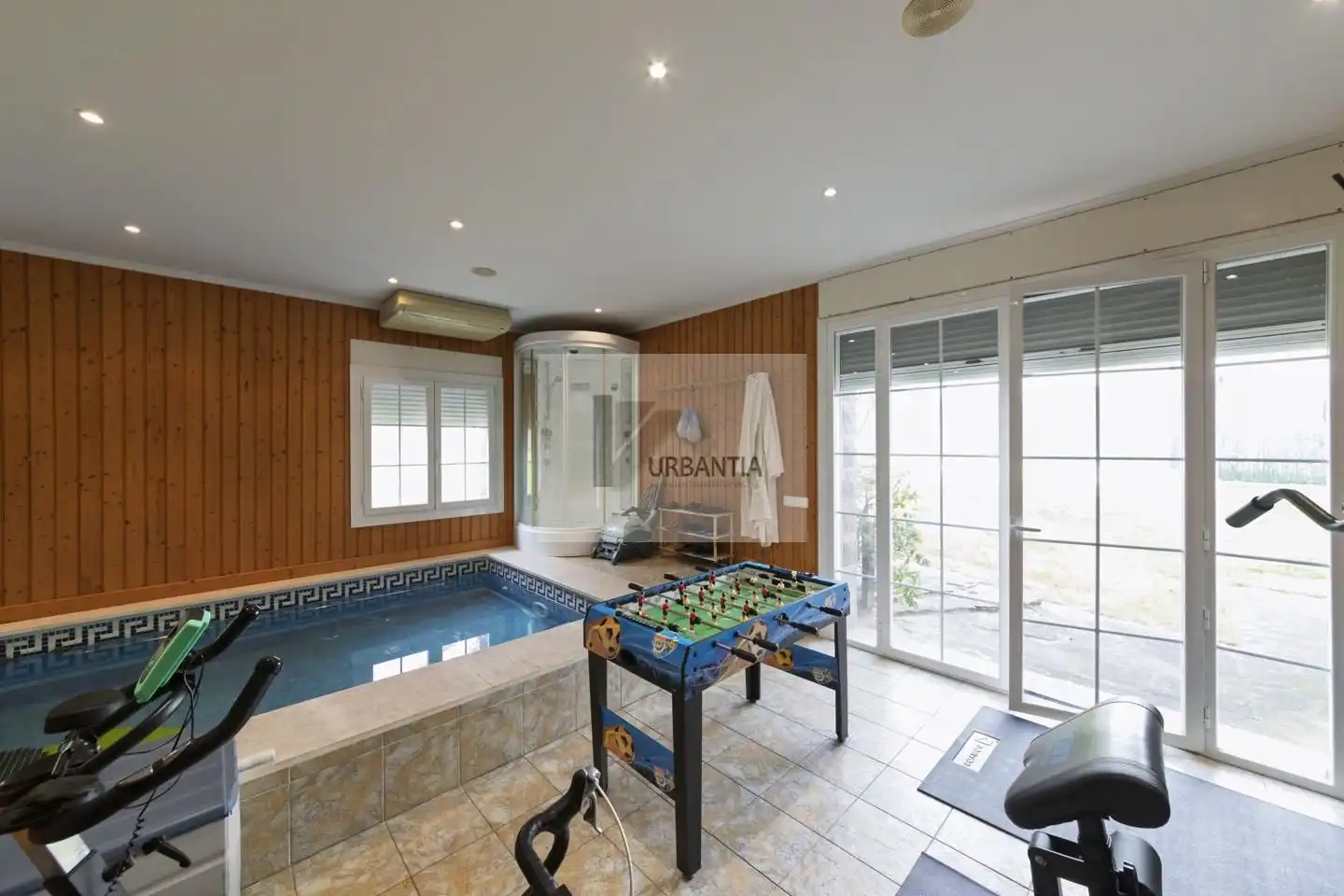 Piscina de Casa o chalet en venta en Berrioplano / Berriobeiti con Aire acondicionado, Calefacción y Jardín privado
