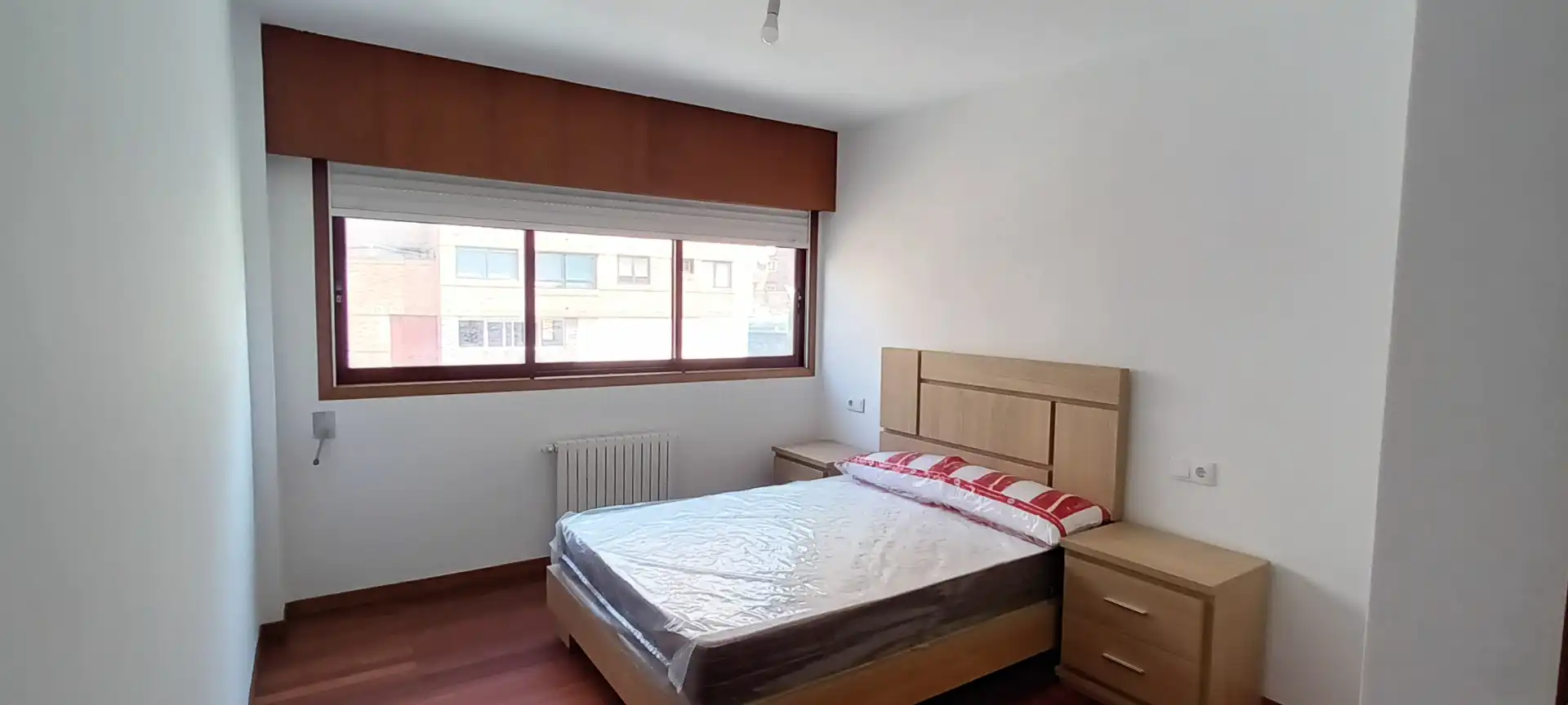 Schlafzimmer von Wohnung zum Verkauf in Pontevedra Capital  mit Heizung und Abstellraum