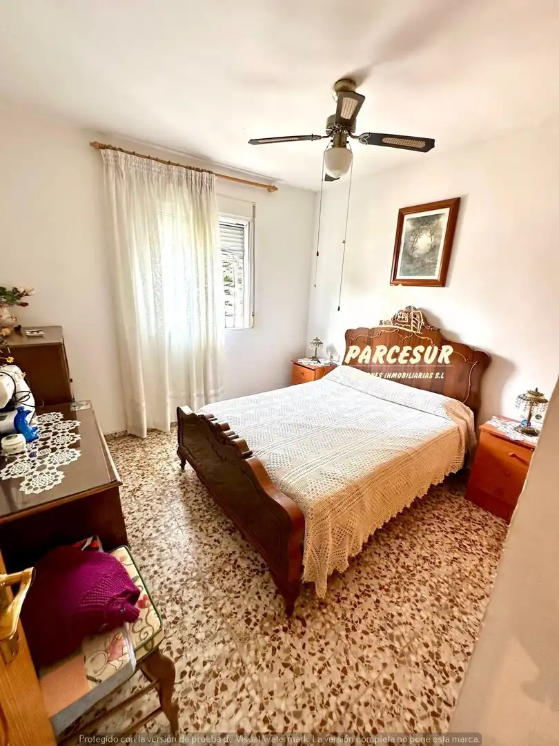 Dormitori de Casa o xalet en venda en Córdoba amb Aire condicionat, Calefacció i Jardí privat