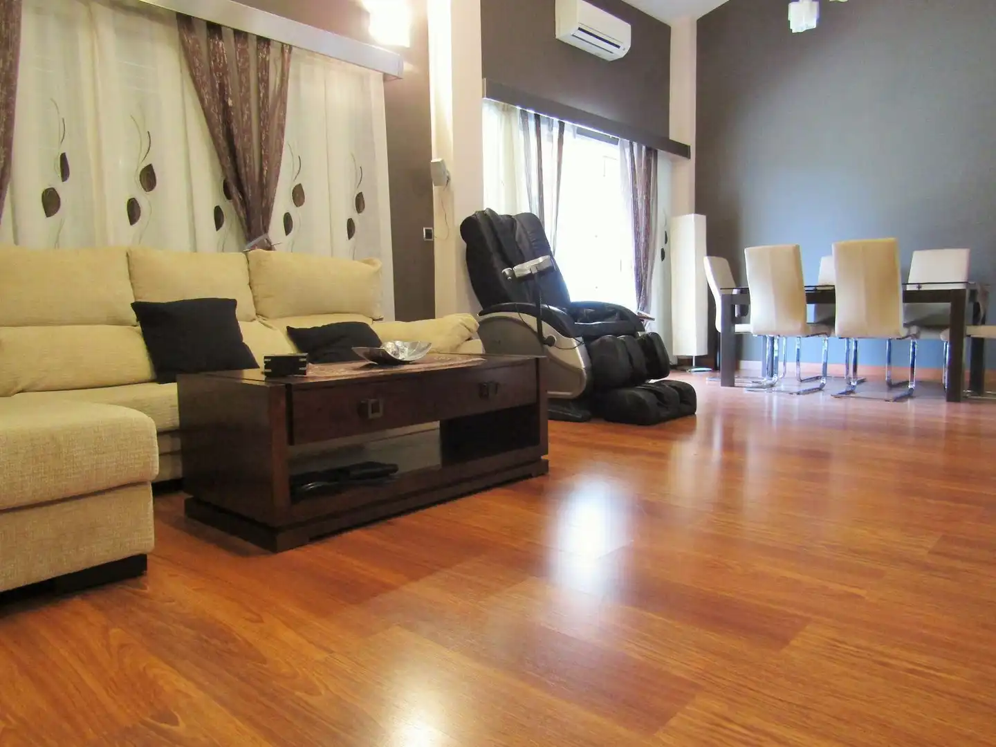 Sala de estar de Casa o chalet de alquiler en San Antonio de Benagéber con Aire acondicionado, Calefacción y Jardín privado