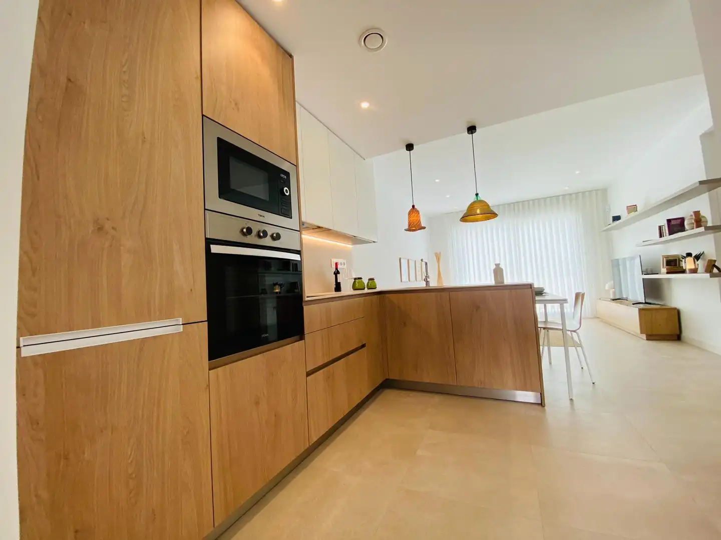 Cuina de Casa o xalet en venda en Pilar de la Horadada amb Aire condicionat, Jardí privat i Terrassa