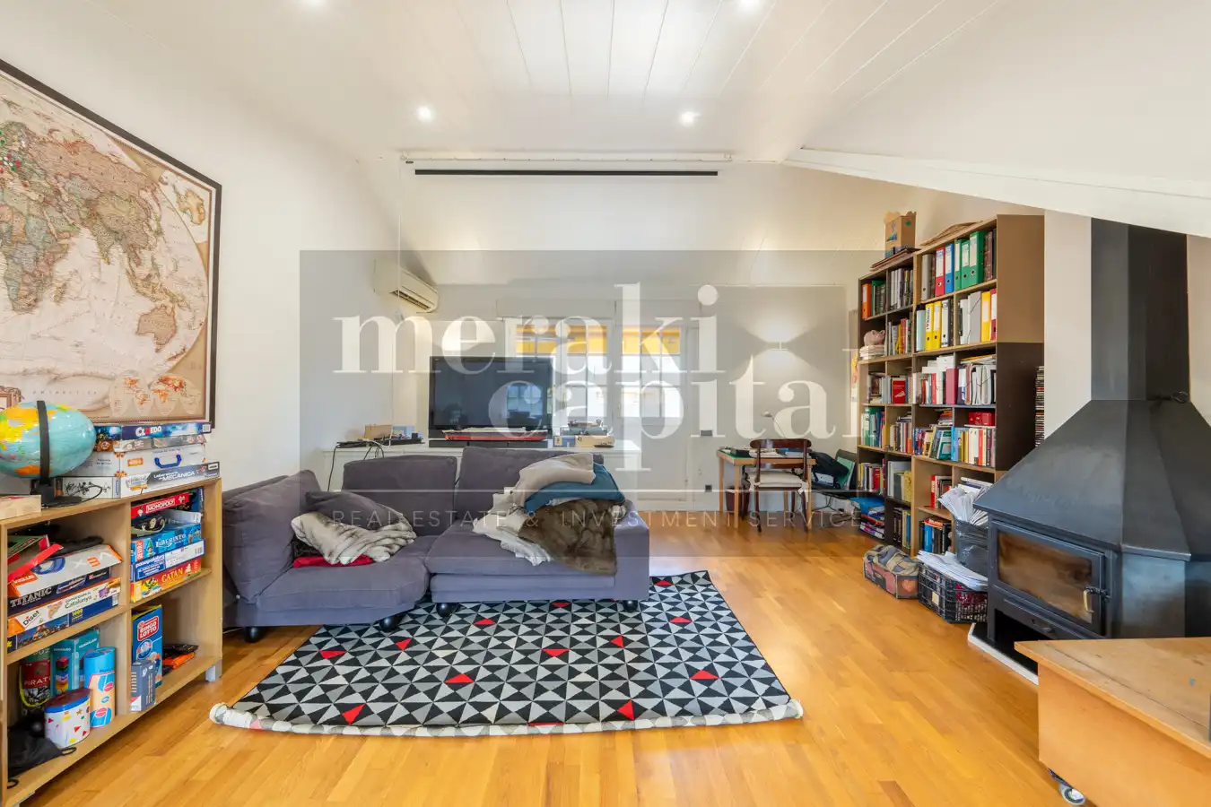 Sala d'estar de Casa adosada en venda en Sant Cugat del Vallès amb Calefacció, Jardí privat i Parquet