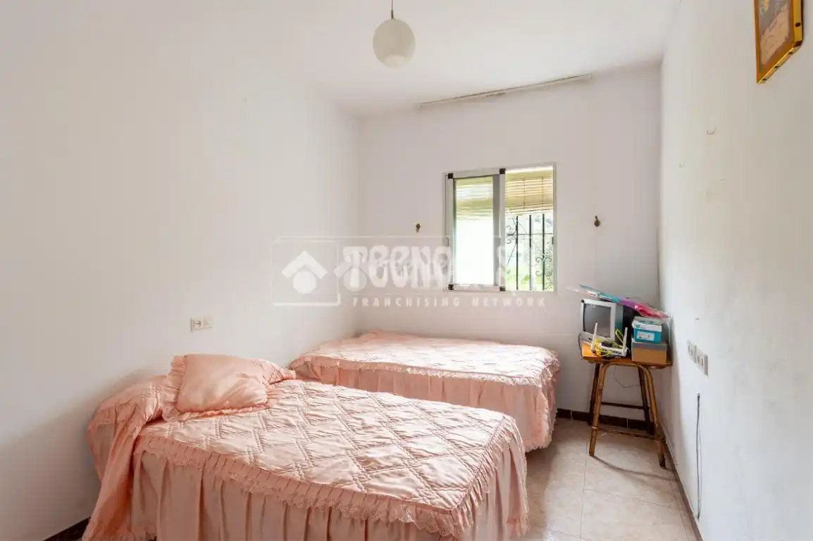 Casa rústica amb jardí en venda a Cútar, imagen 22