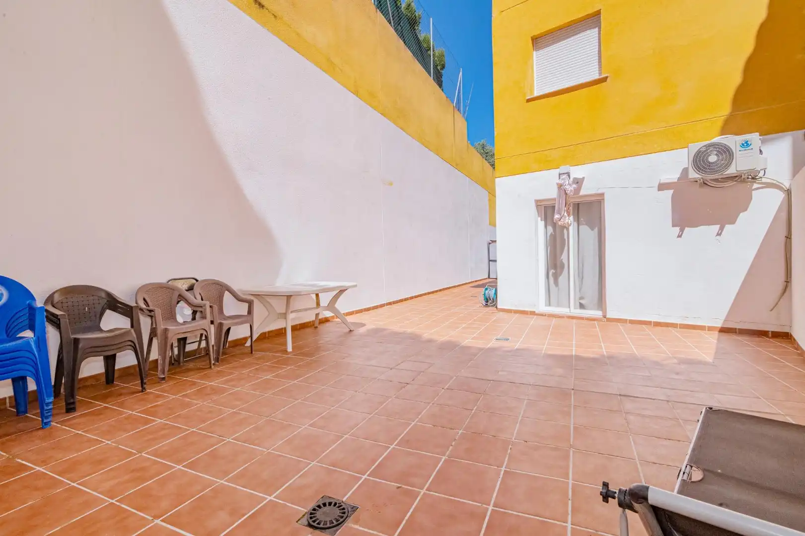 Terraza de Planta baja en venta en La Zubia con Aire acondicionado, Calefacción y Amueblado